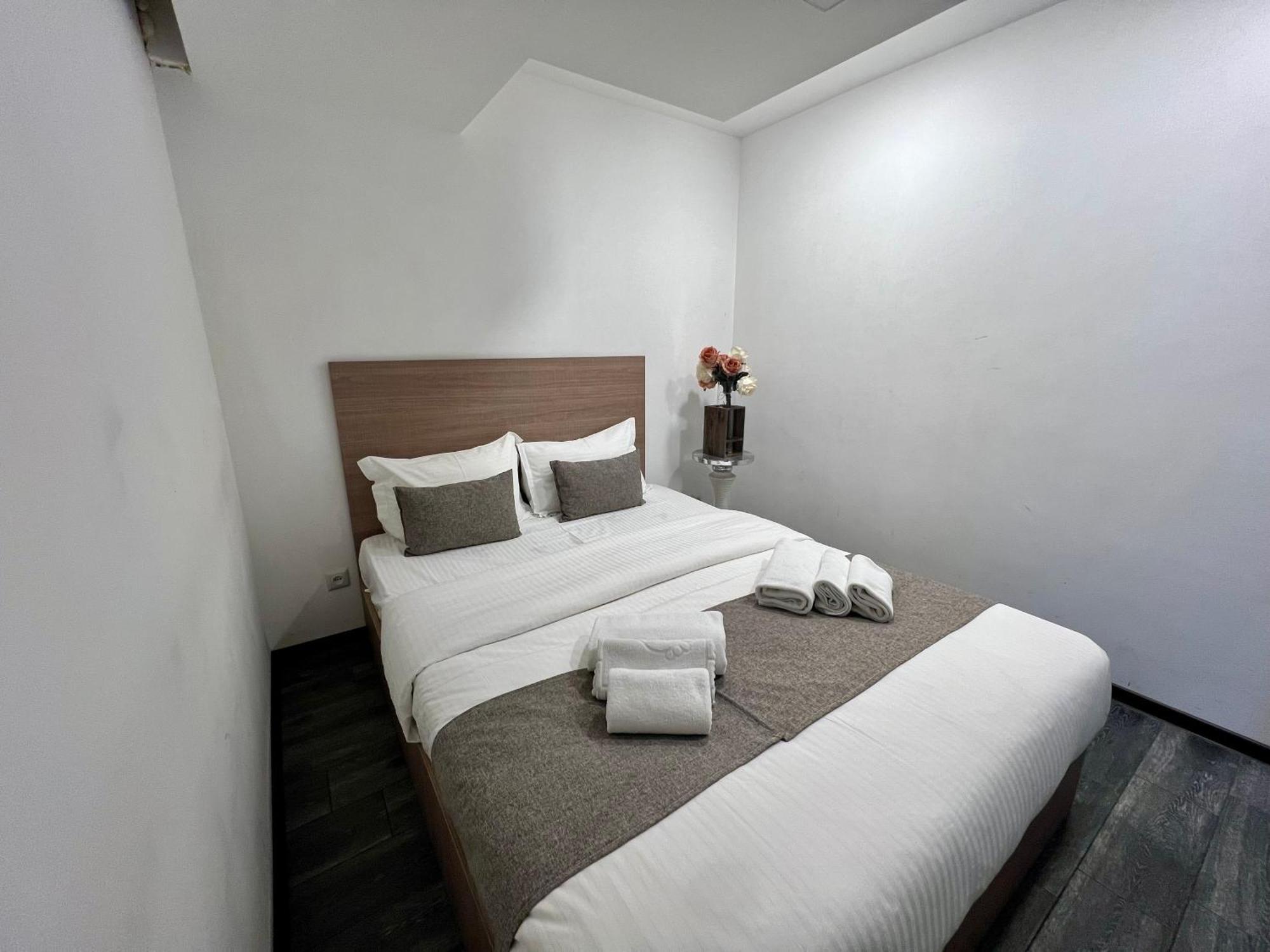 Yvn Tumanyan Apart-Hotel Yerevan Luaran gambar