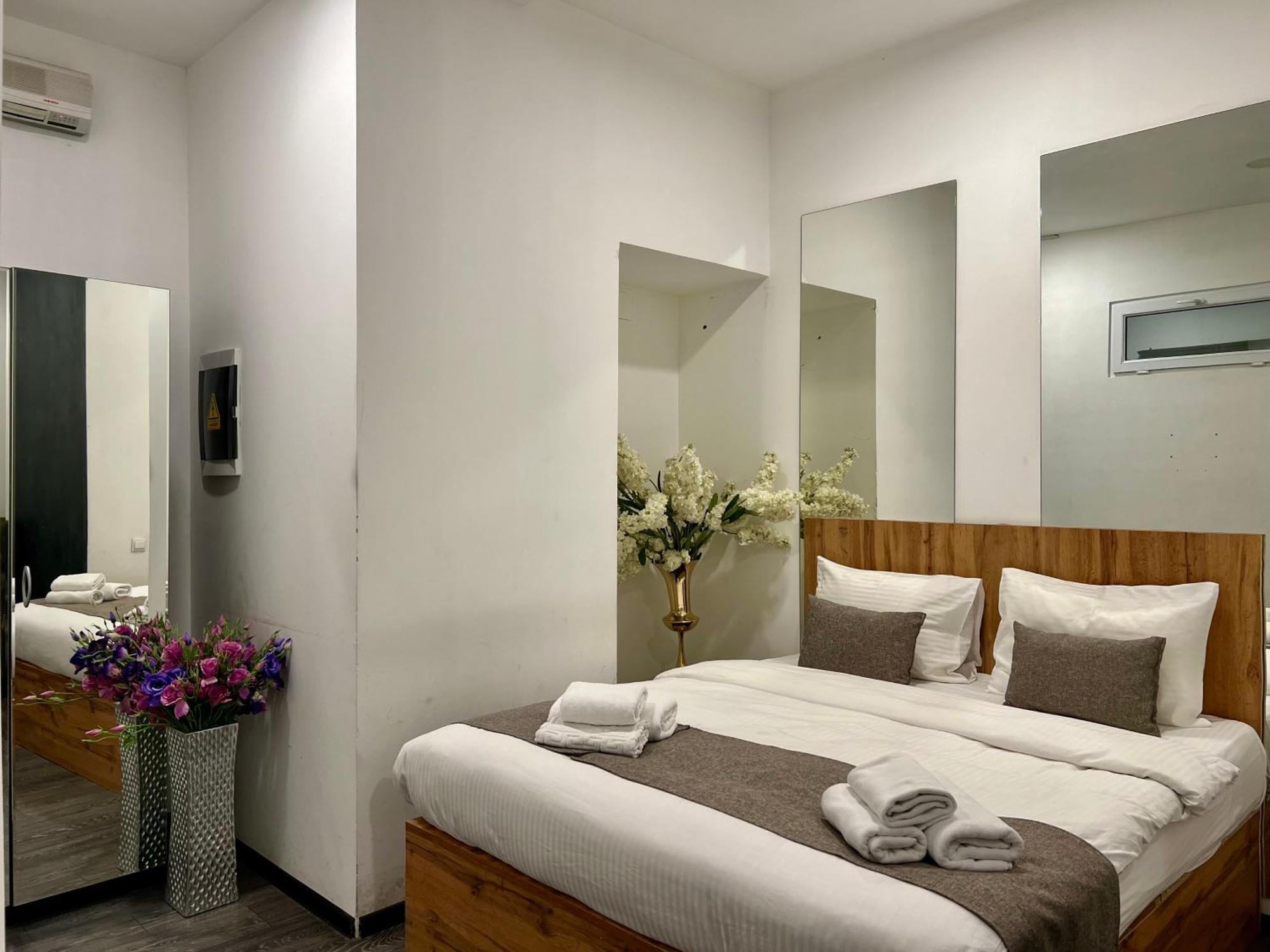 Yvn Tumanyan Apart-Hotel Yerevan Luaran gambar
