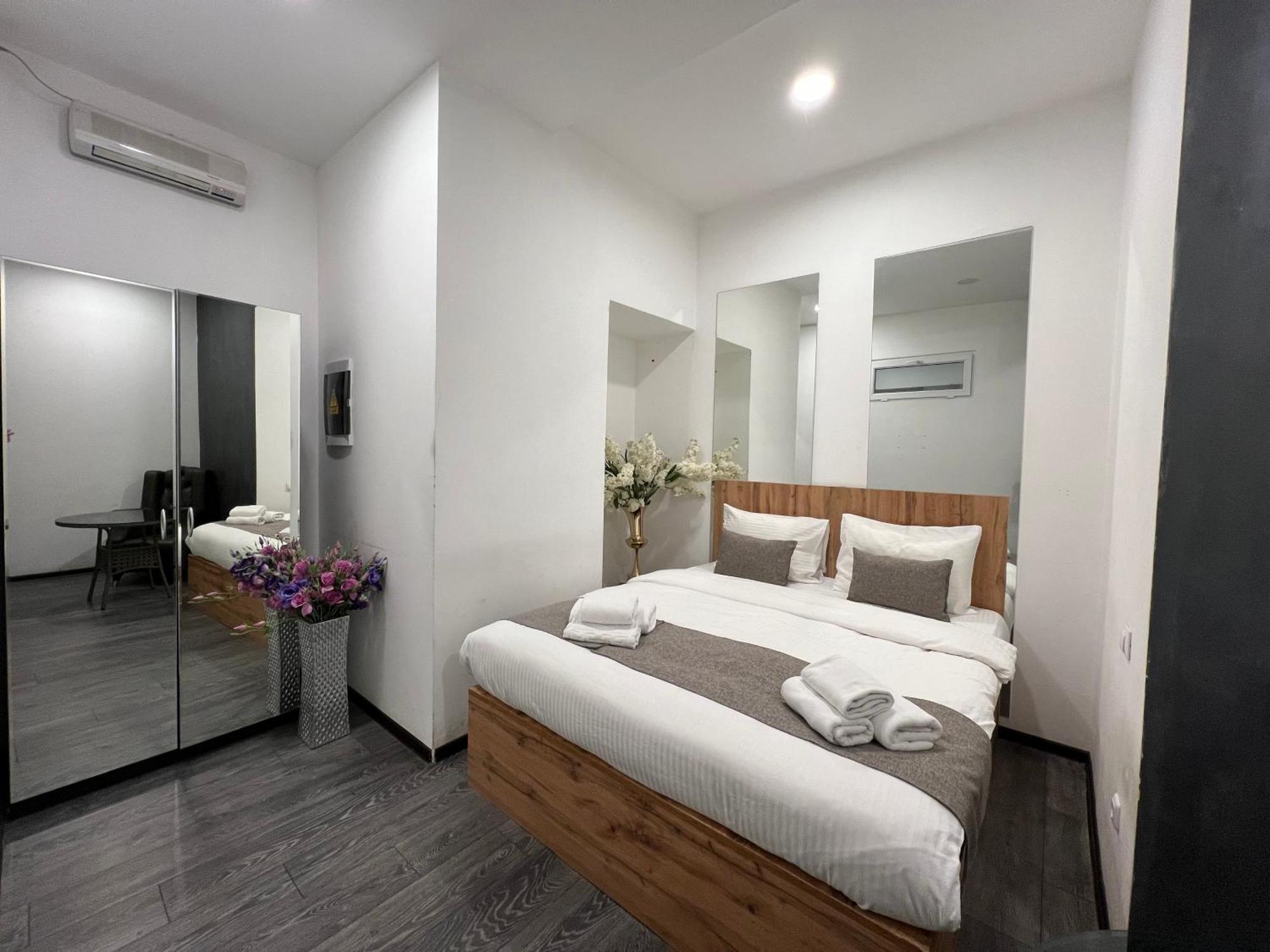Yvn Tumanyan Apart-Hotel Yerevan Luaran gambar